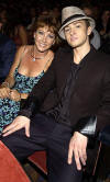 Justin sits with his mom at the 2002 MTV Video Music Awards. (Aug. 29, 2002)
